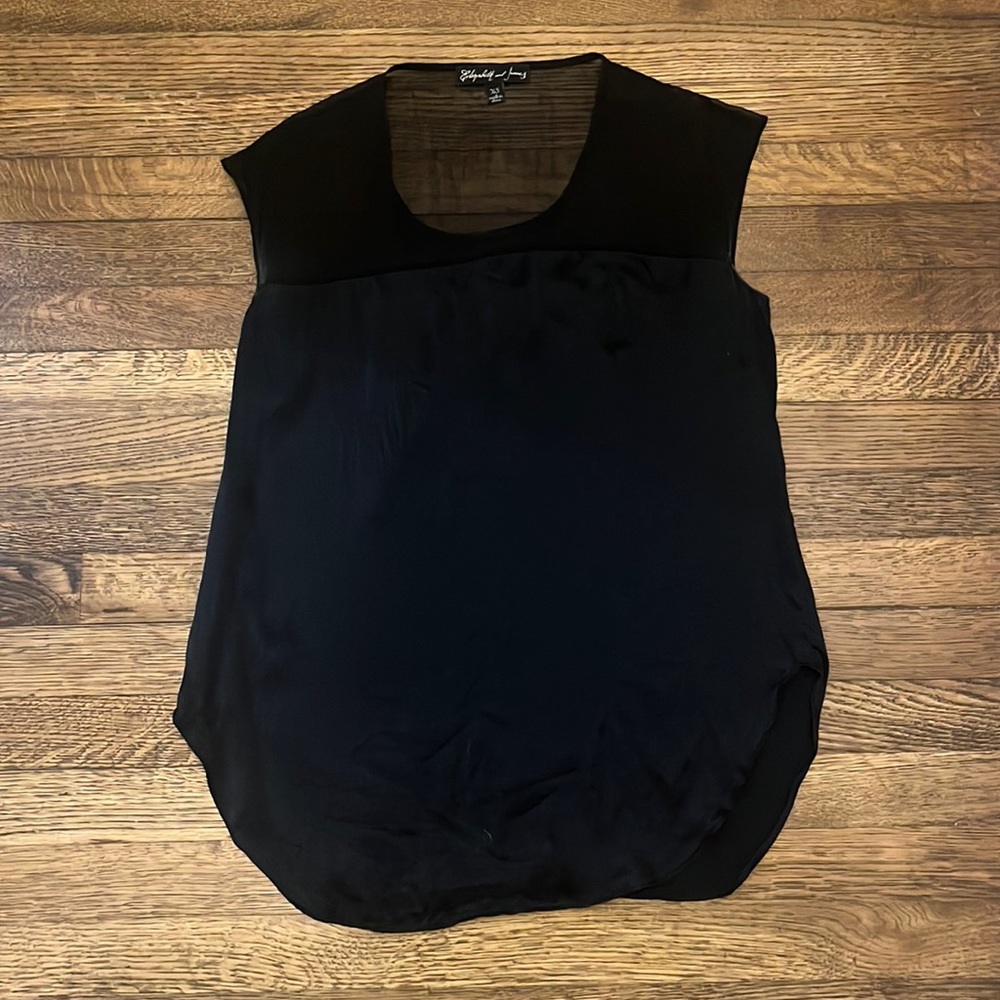 Elizabeth and James top
